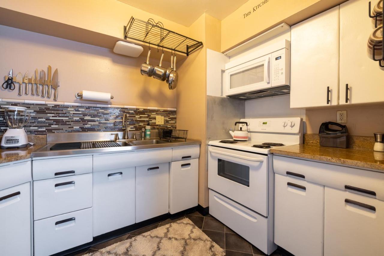 Georgetown Villas 2-1B Ideal For Long Stays! Fairview Park ภายนอก รูปภาพ